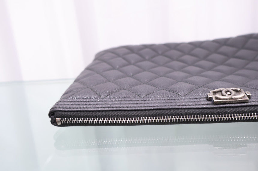 Boy Medium Clutch Black