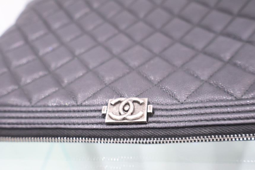 Boy Medium Clutch Black