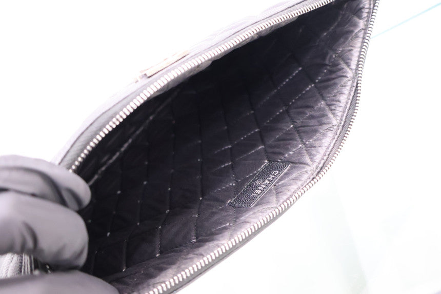 Boy Medium Clutch Black