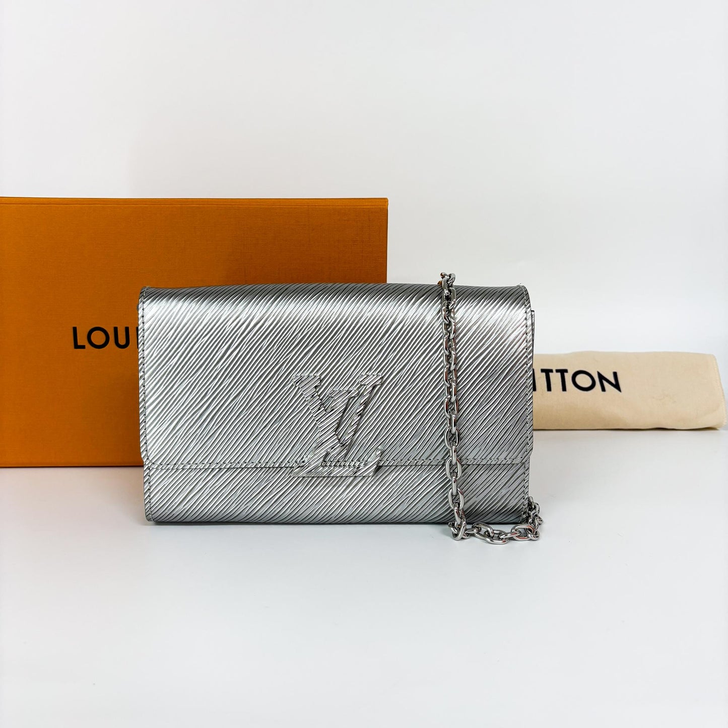 Louis Vuitton Epi Parici Pochette Silver