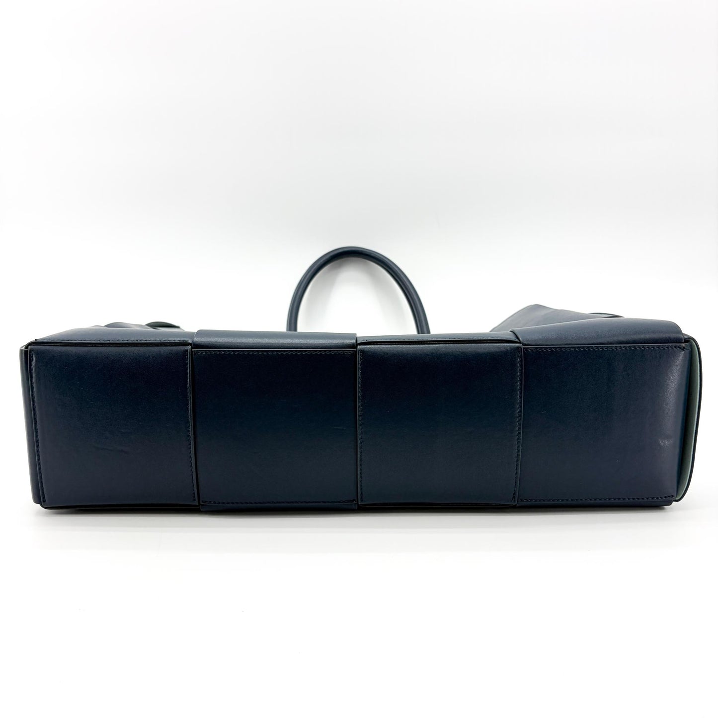 Bottega Veneta Large Arco Tote Bag Space