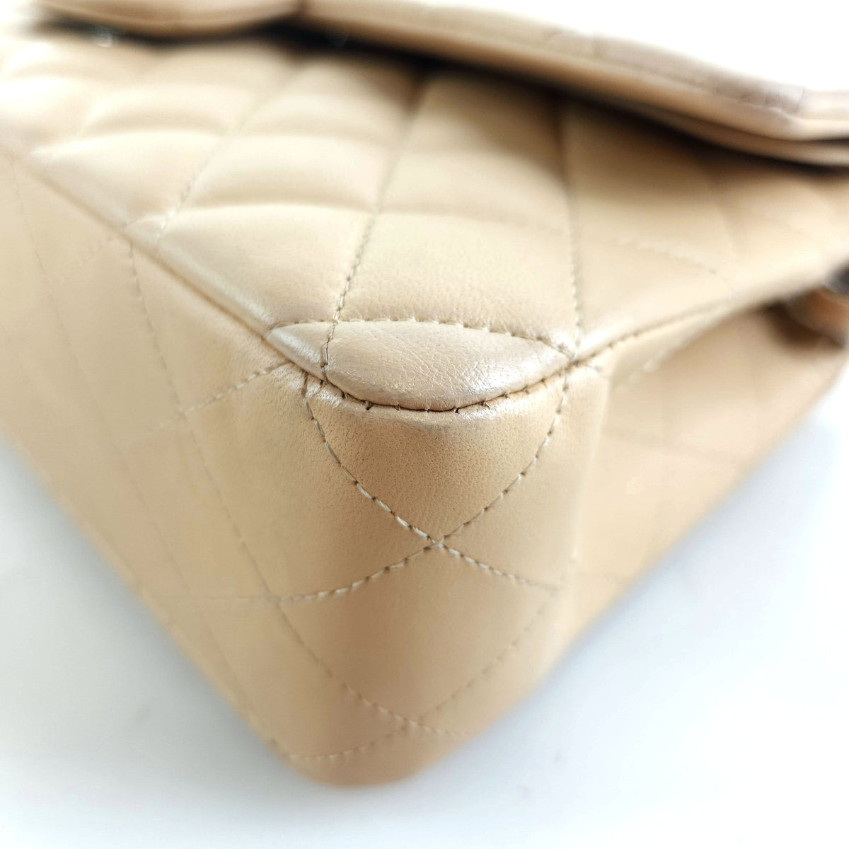 Medium Classic Lambskin Flap Shoulder Bag A01112