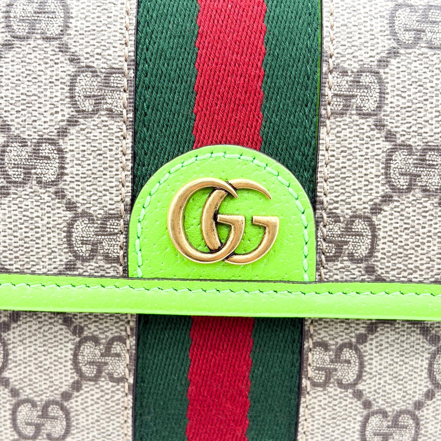 Gucci Ophidia GG Supreme Neon Green Belt Bag
