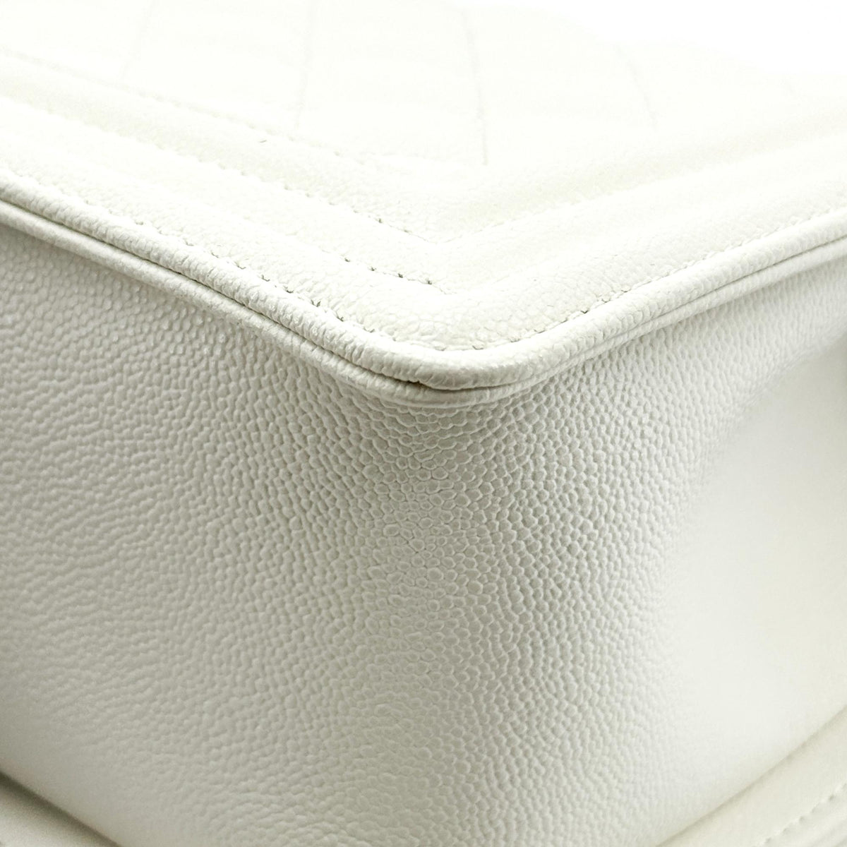 Chanel Boy Chanel Flap Bag Medium Vintage Silver Hardware White