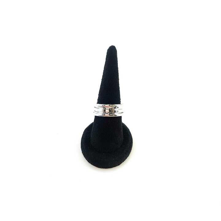 59 B.Zero1 3-Band White Gold Ring