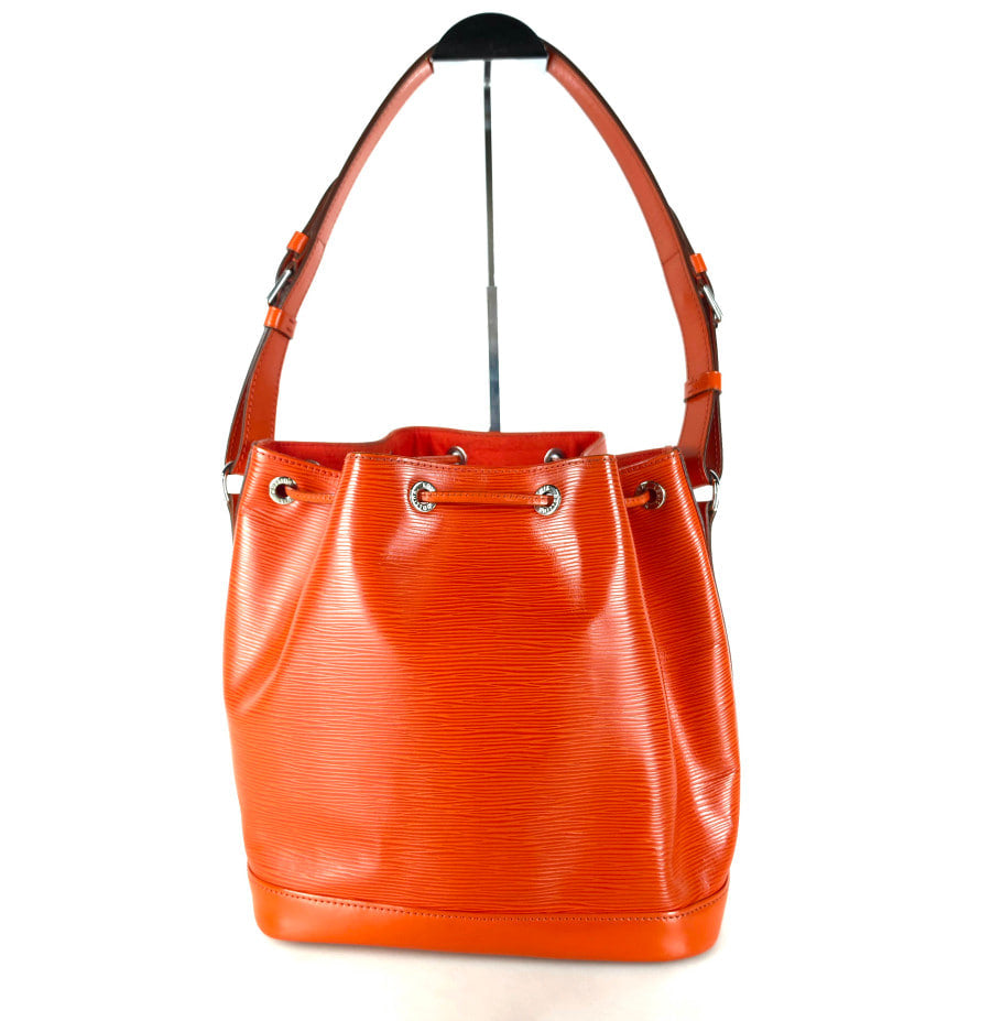 Epi Petit Noé bucket bag shoulder bag