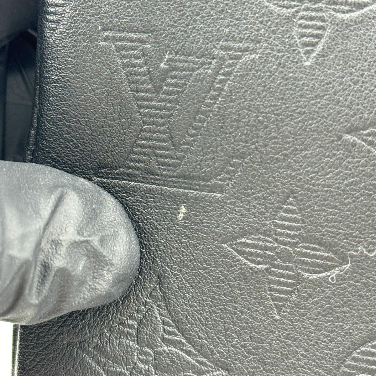 Louis Vuitton Monogram Shadow Discovery Pochette Clutch