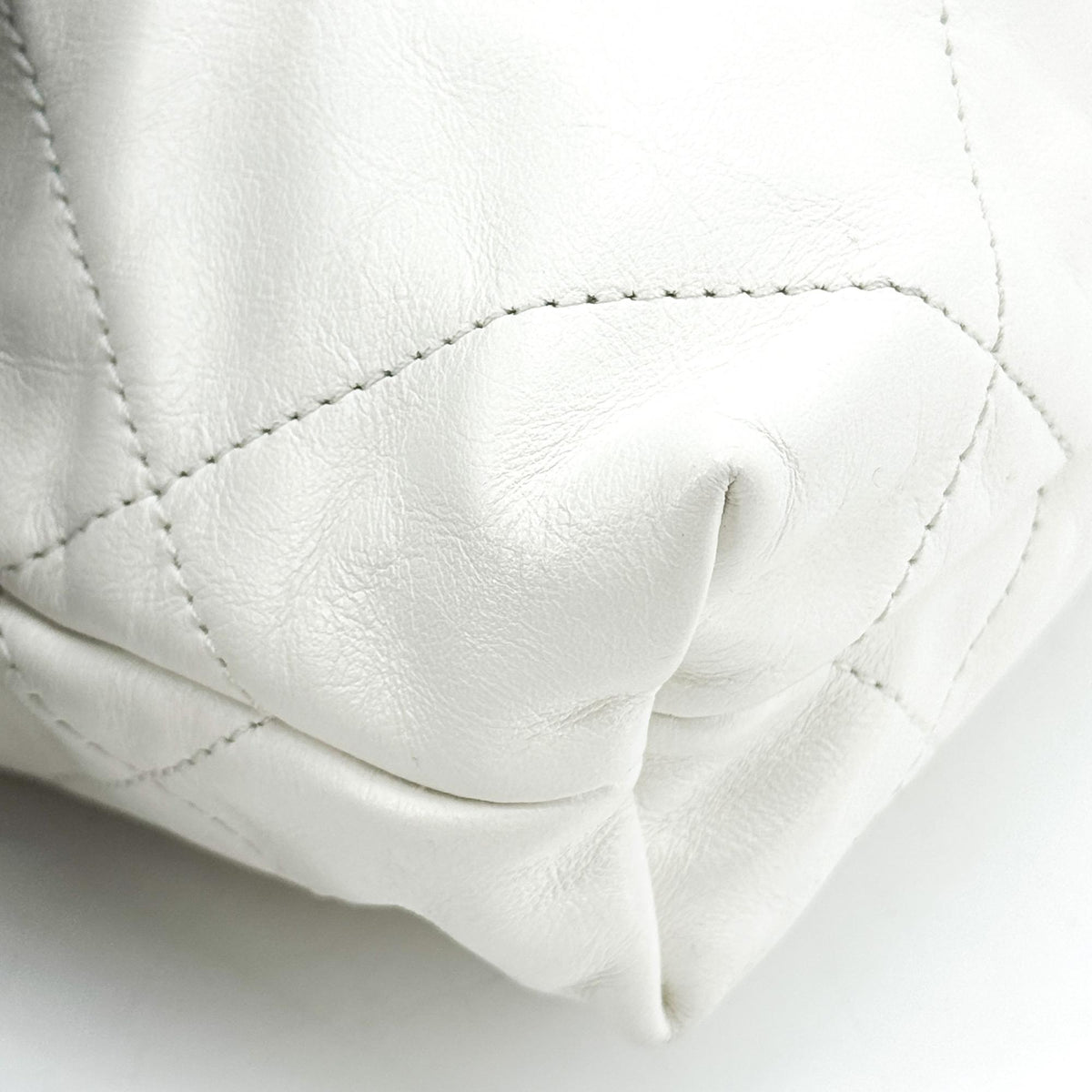 Chanel 22 Mini Clutch White Gold Hardware