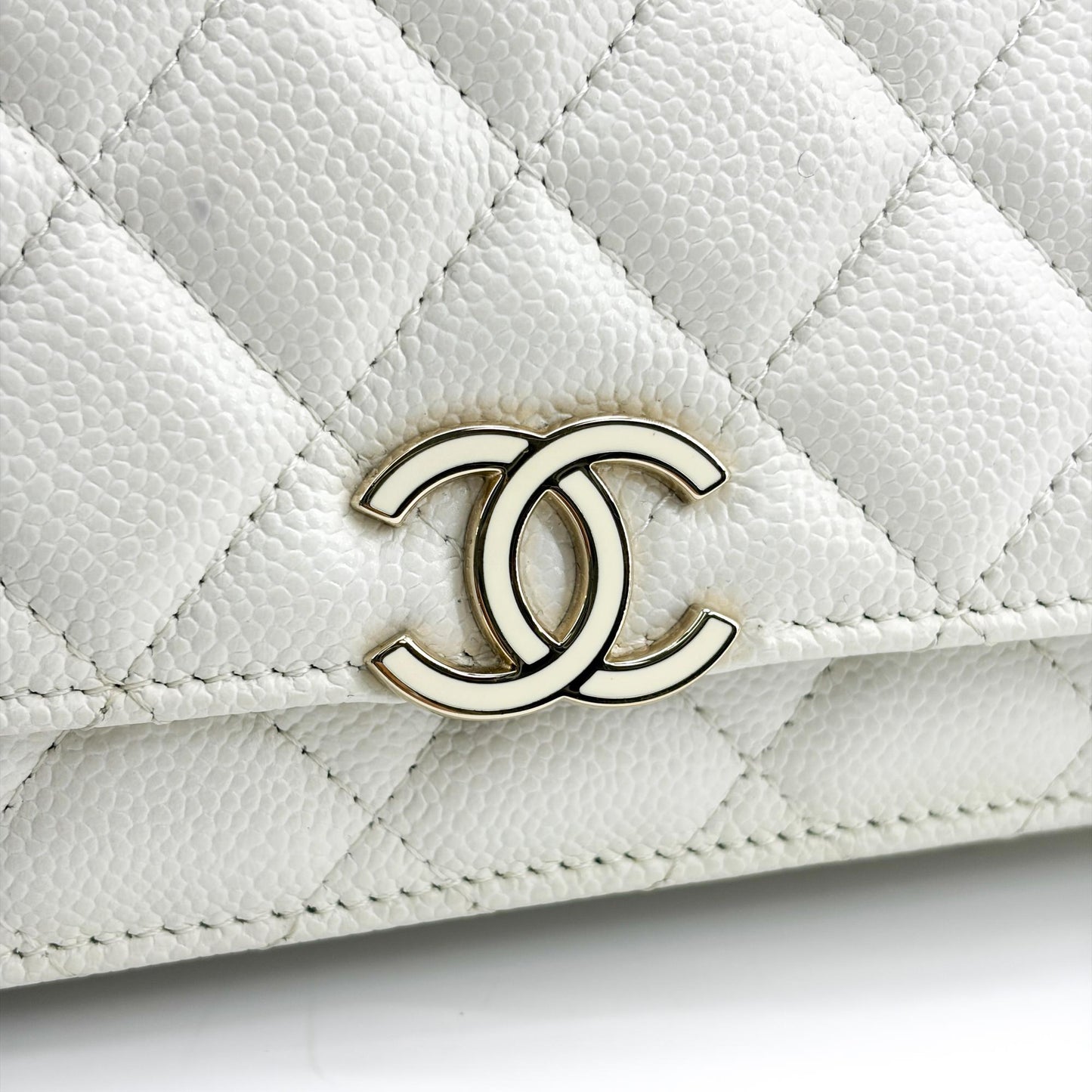 Chanel Classic Chain Wallet Caviar White Champagne Gold