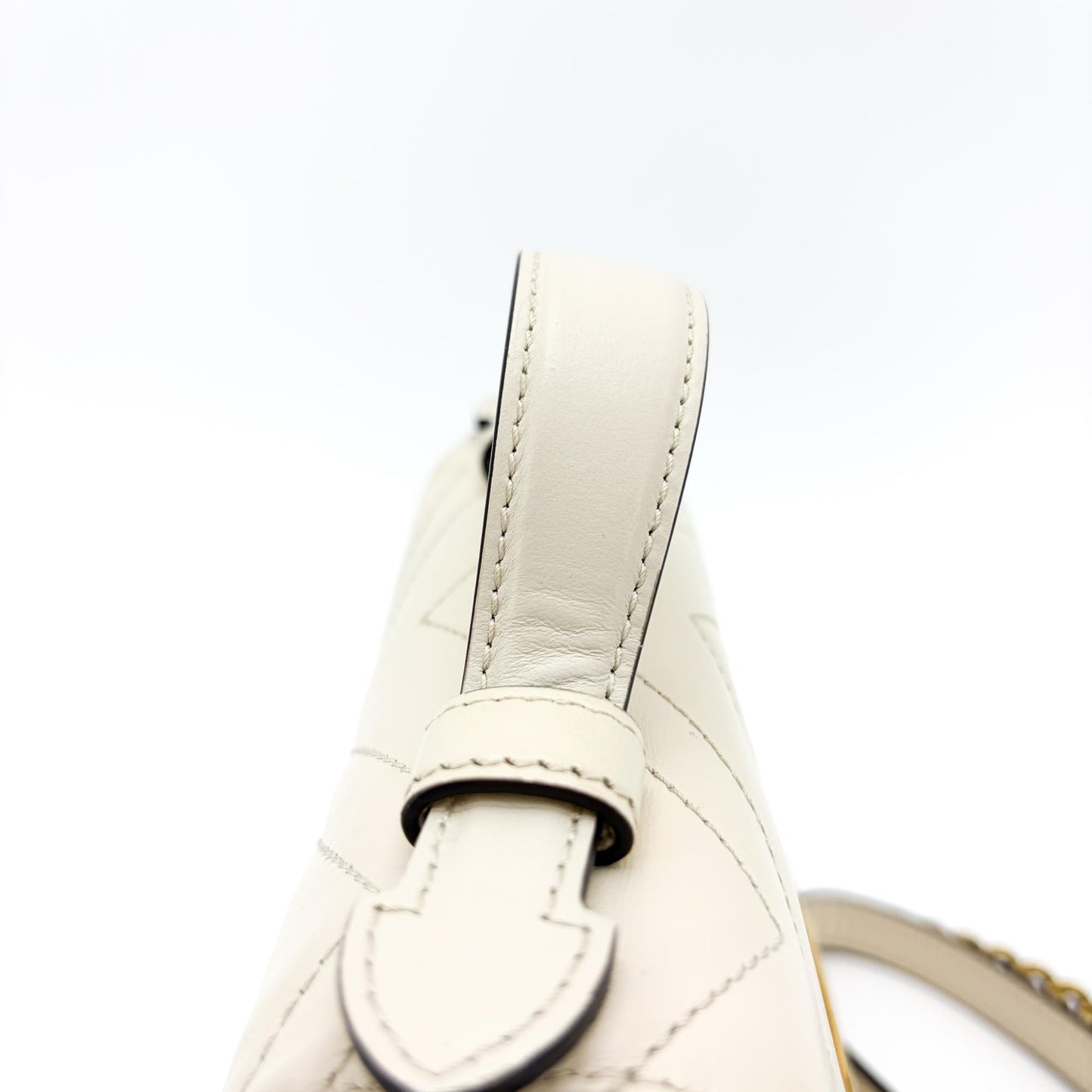 Gucci GG Marmont Matelassé Mini Top Handle Bag White
