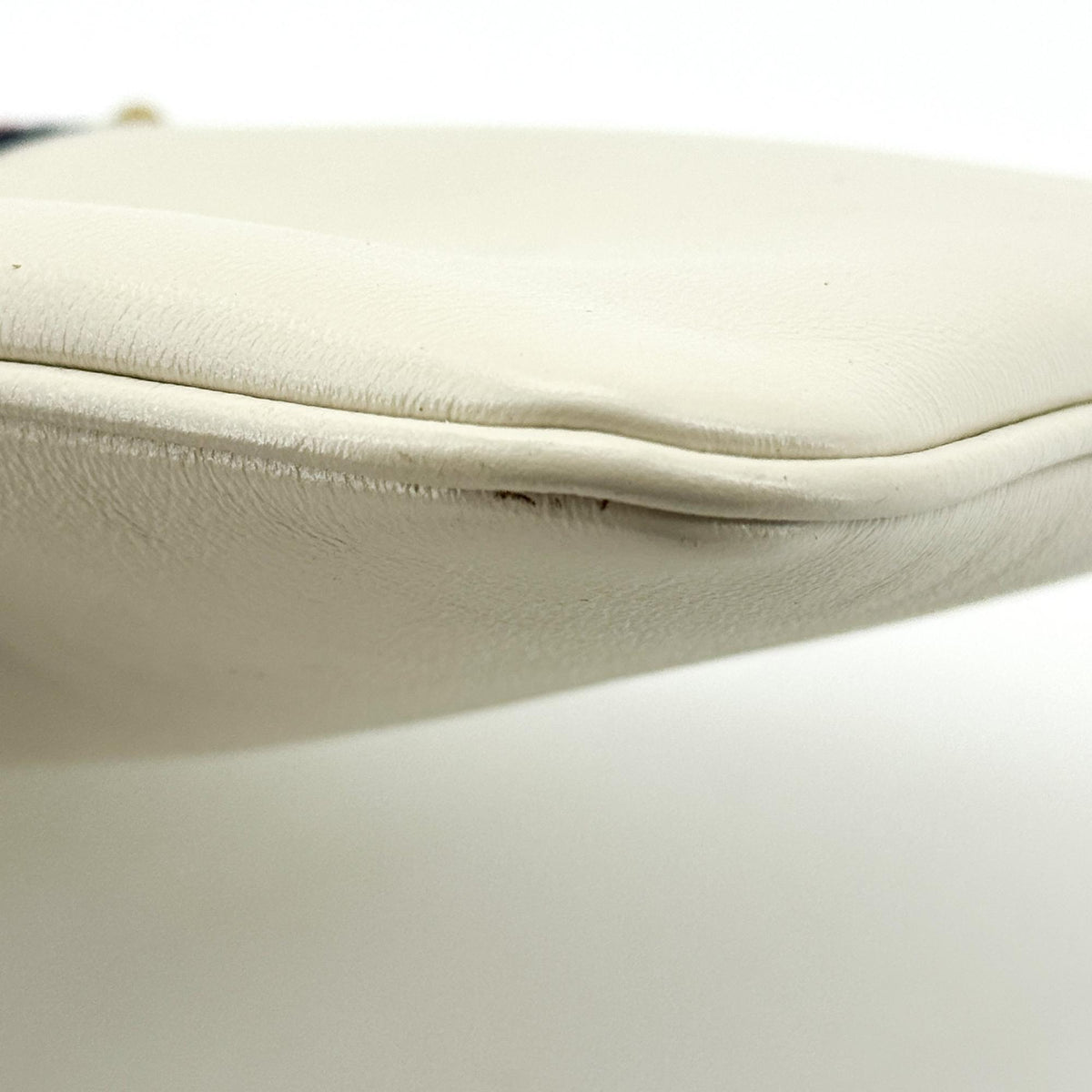 Gucci Raja leather clutch ecru