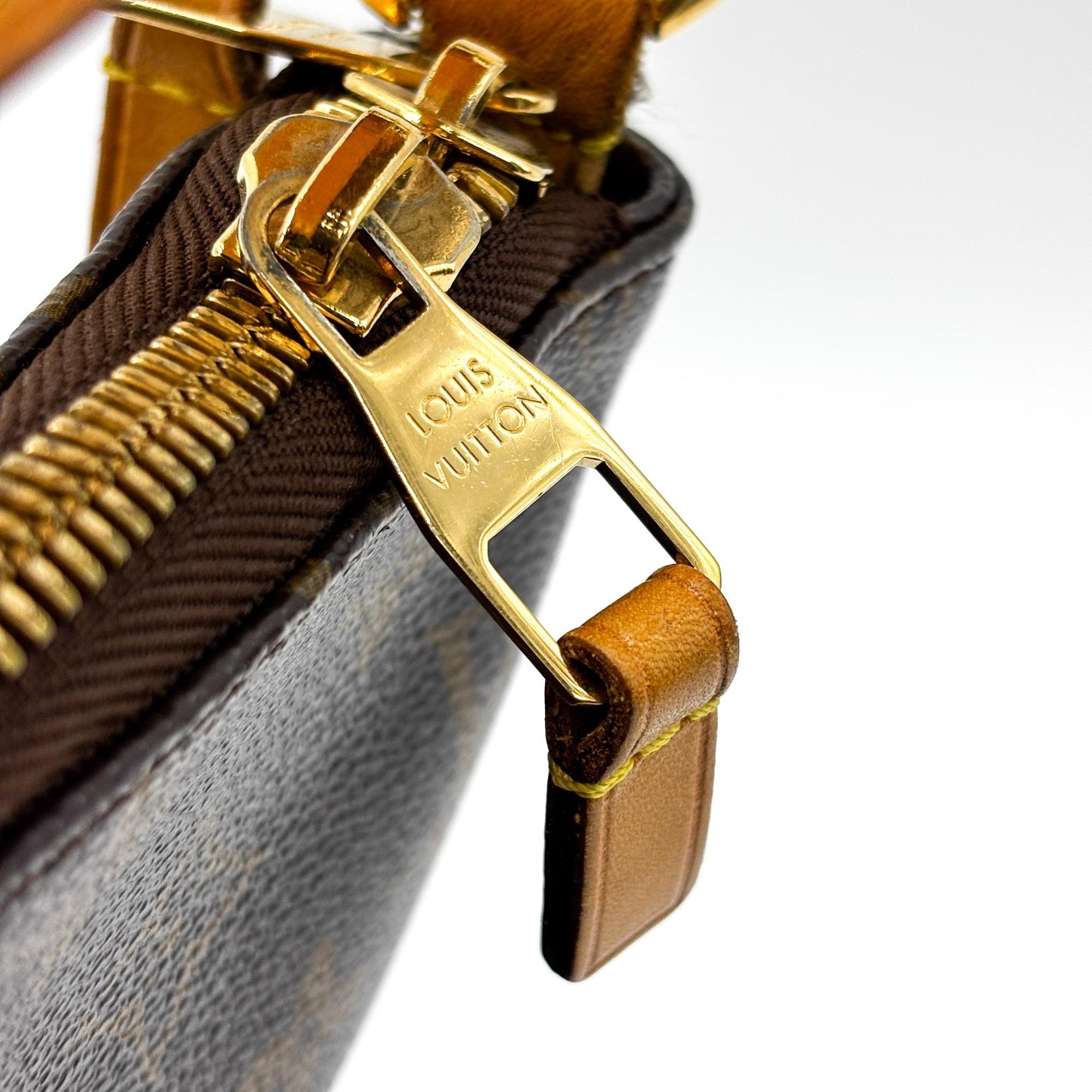 Louis Vuitton Monogram Sully MM