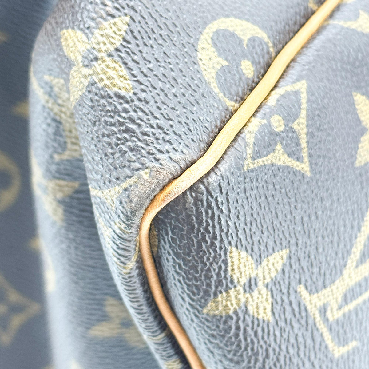 Louis Vuitton Monogram Keepall 50