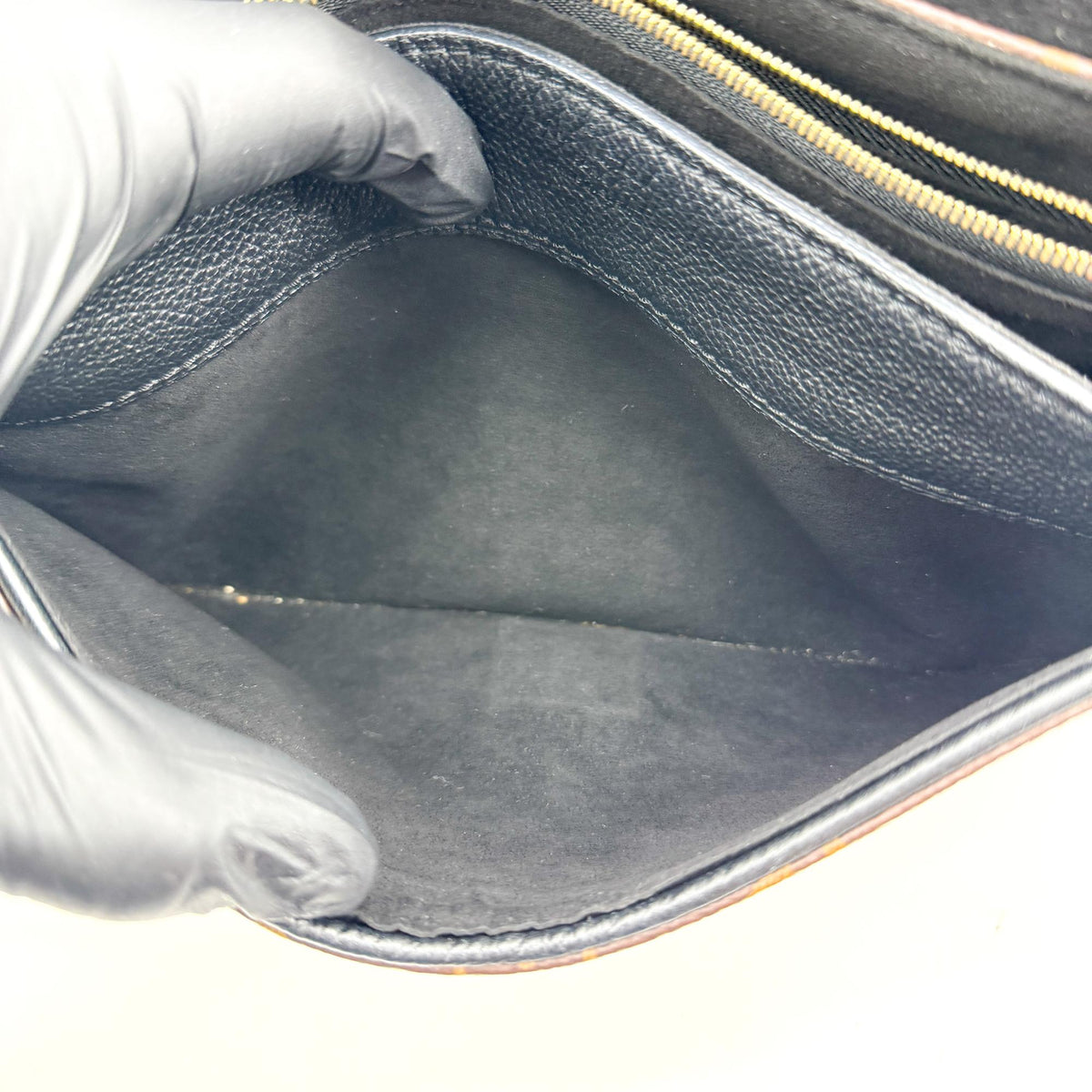 Louis Vuitton Pallas Chain Shoulder Bag