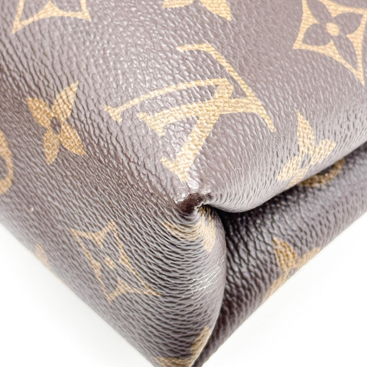 Louis Vuitton Pallas Chain Shoulder Bag