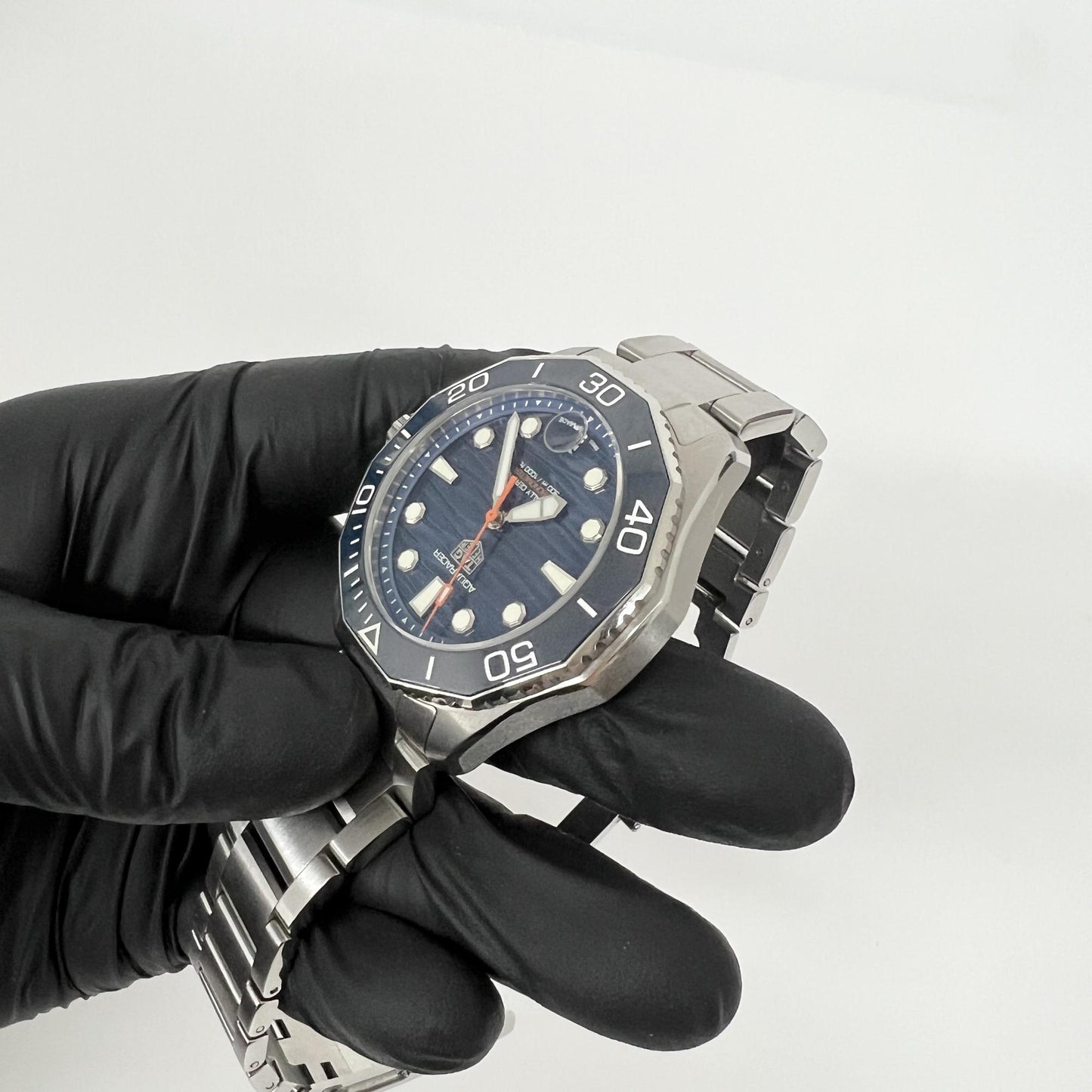 TAG Heuer Aquaracer Professional 300 Date 42mm