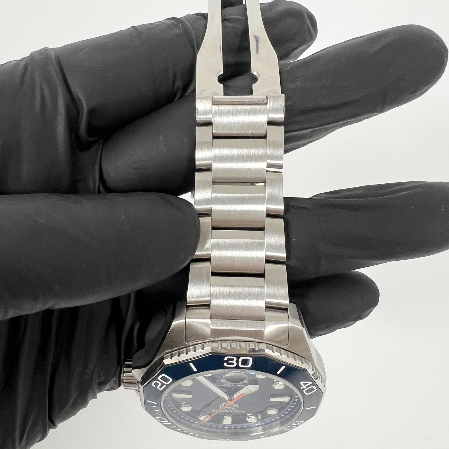 TAG Heuer Aquaracer Professional 300 Date 42mm