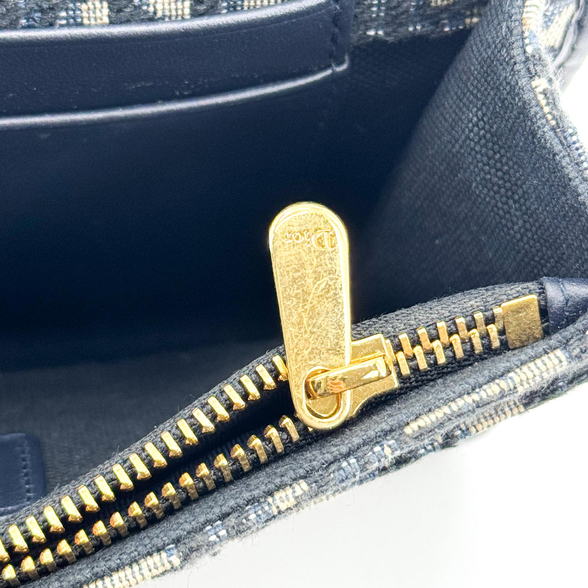 Dior 30 Montaigne Flap Card Holder Blue Oblique