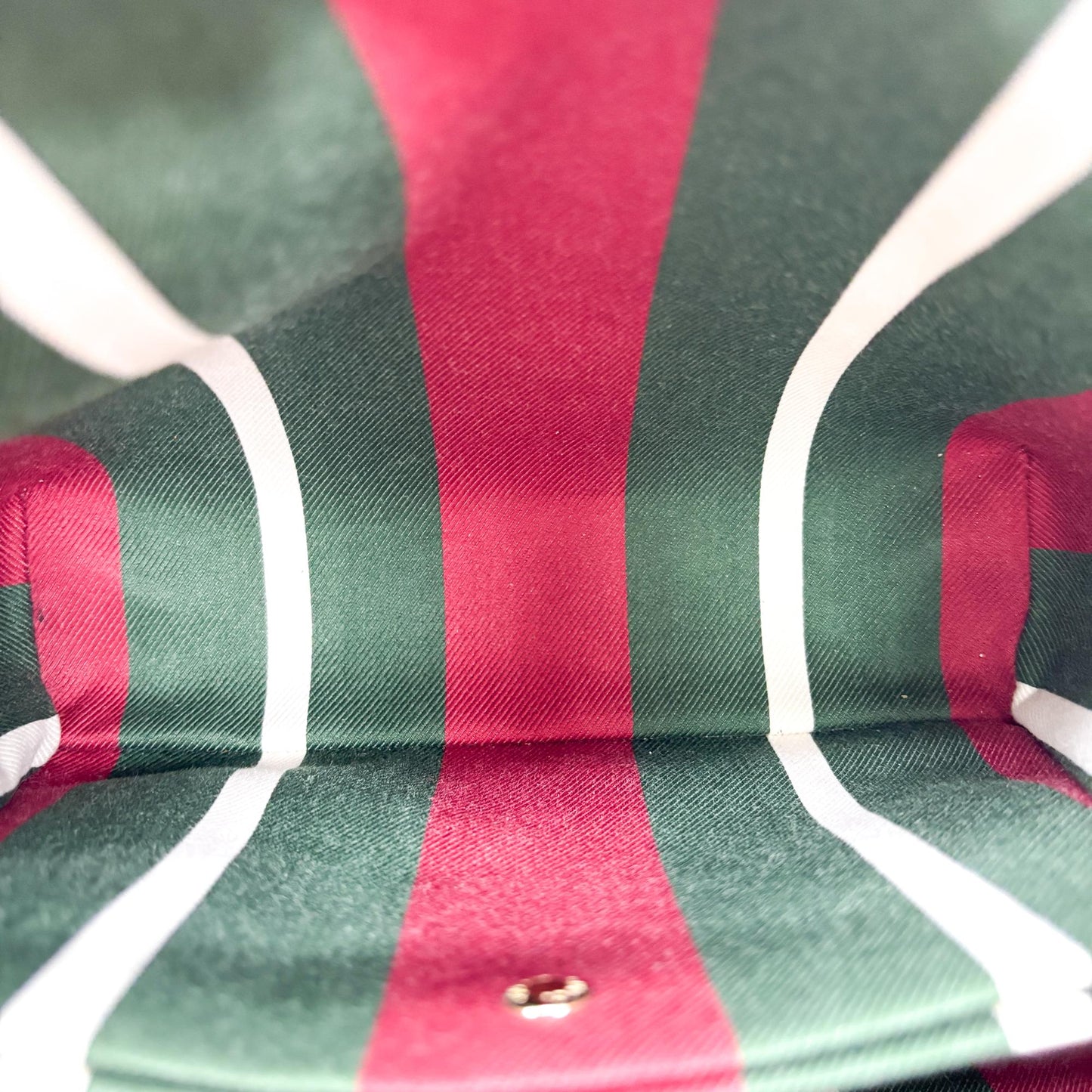 Gucci GG Supreme Small Bucket Bag Pink