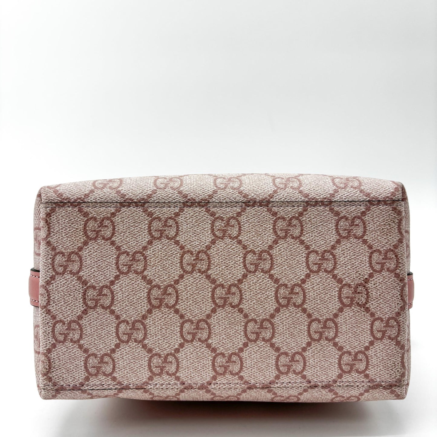 Gucci GG Supreme Small Bucket Bag Pink