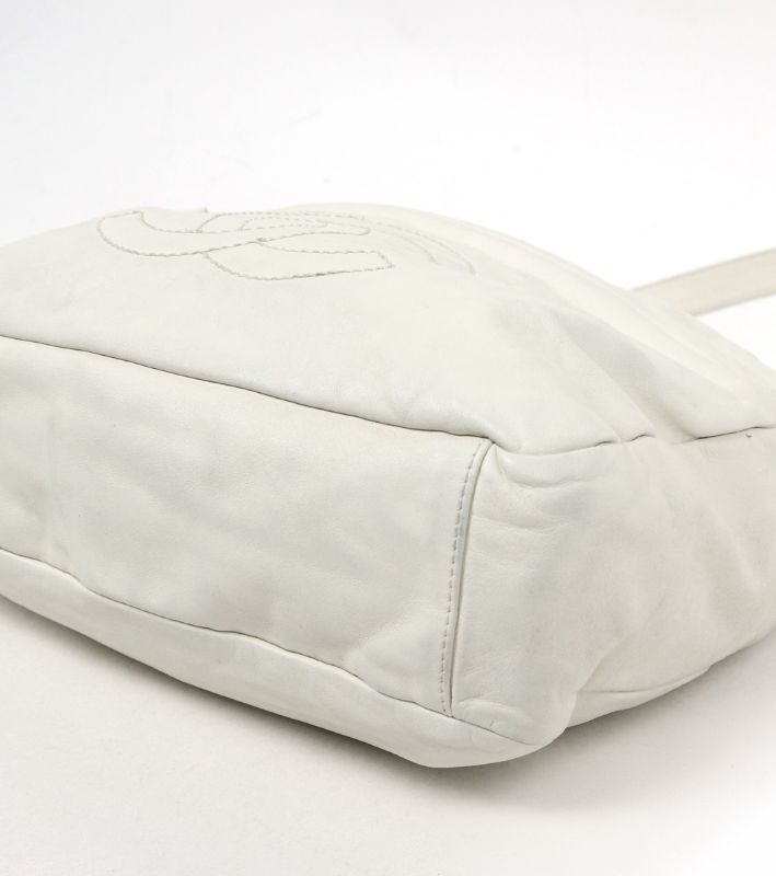 Chanel White Rodeo Drive Hobo 2WAY Bag