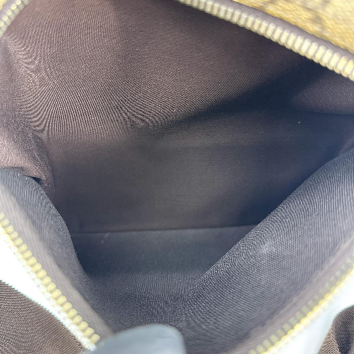 Gucci GG Supreme Crossbody Bag Beige Brown