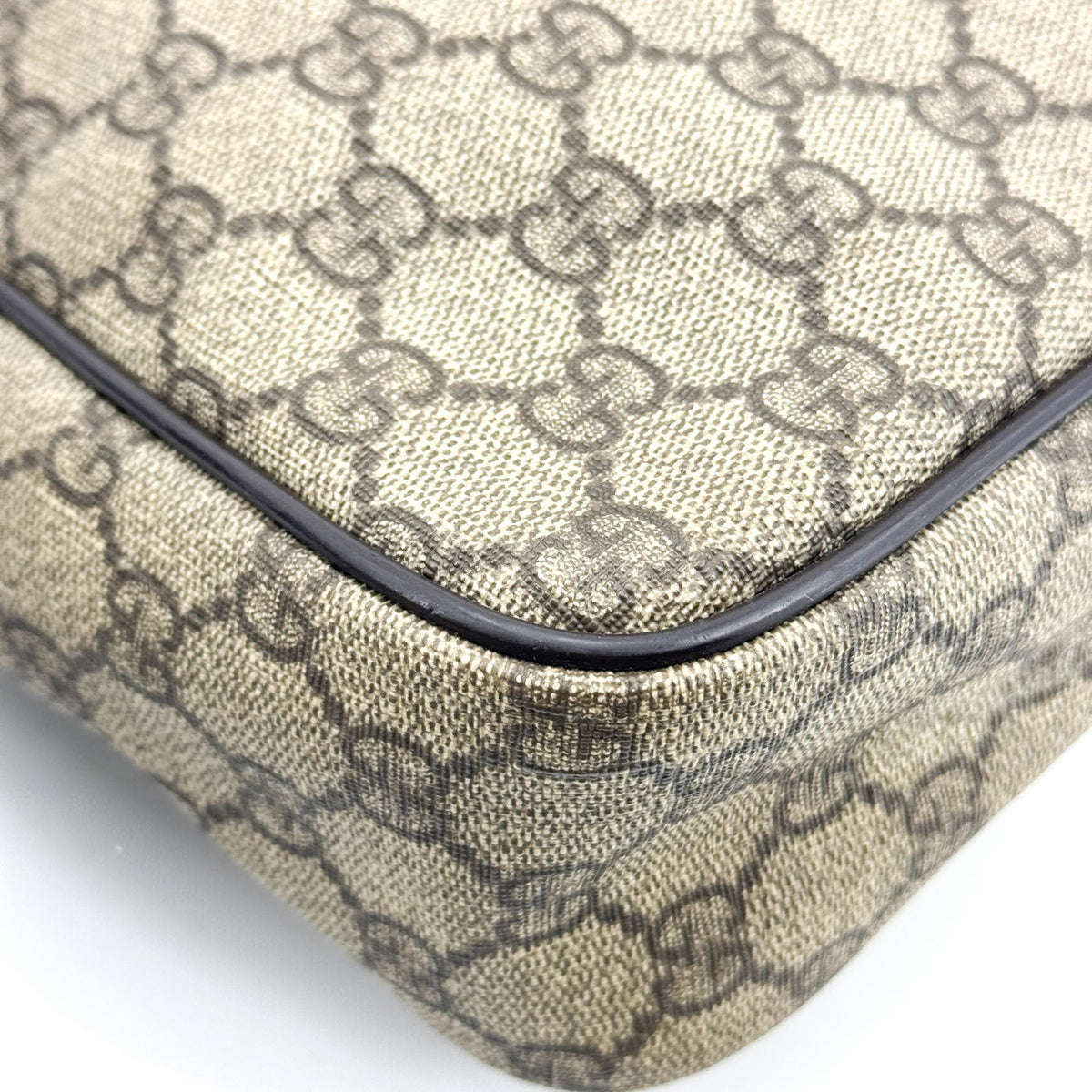 Gucci GG Supreme Crossbody Bag Beige Brown