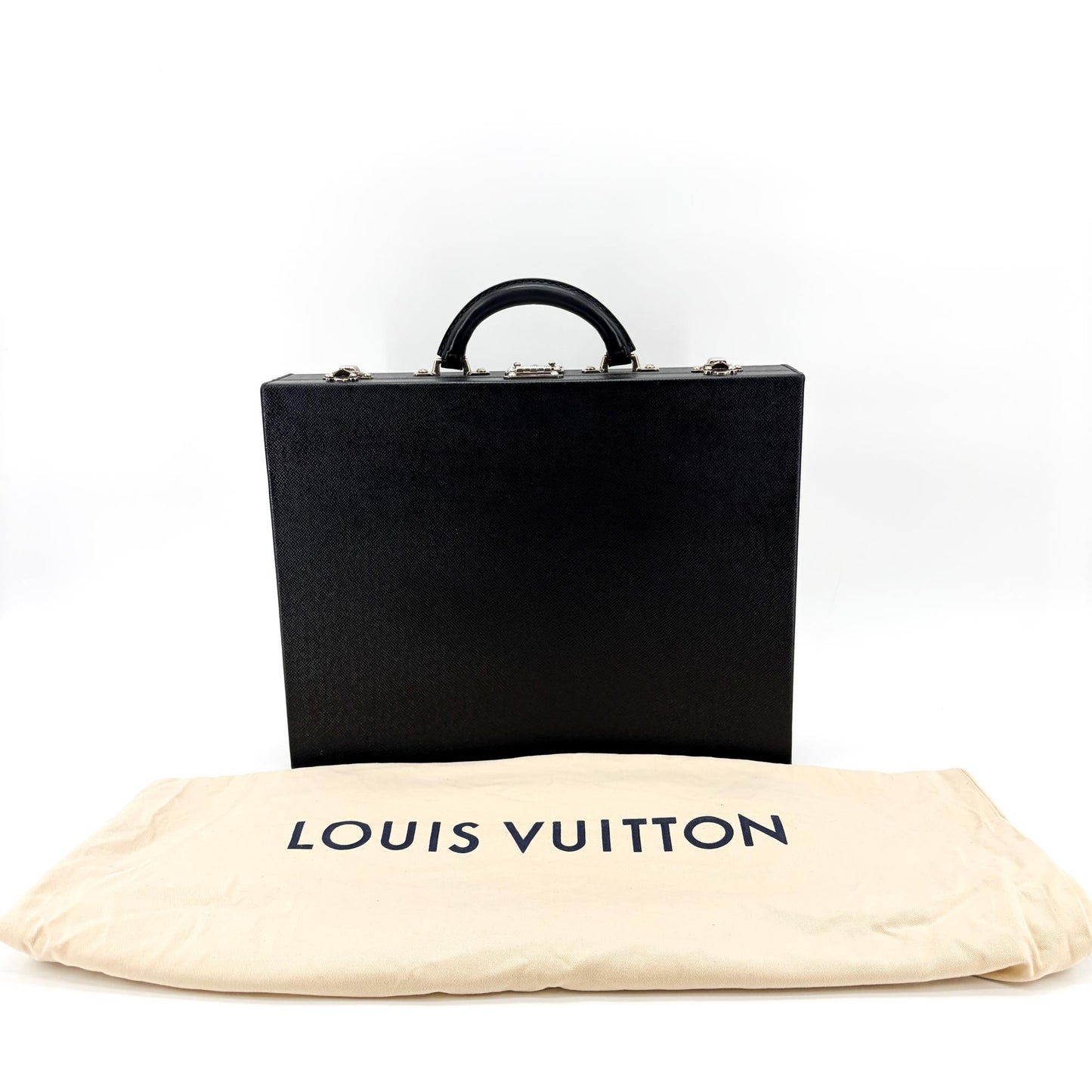 Louis Vuitton Taiga Diplomat