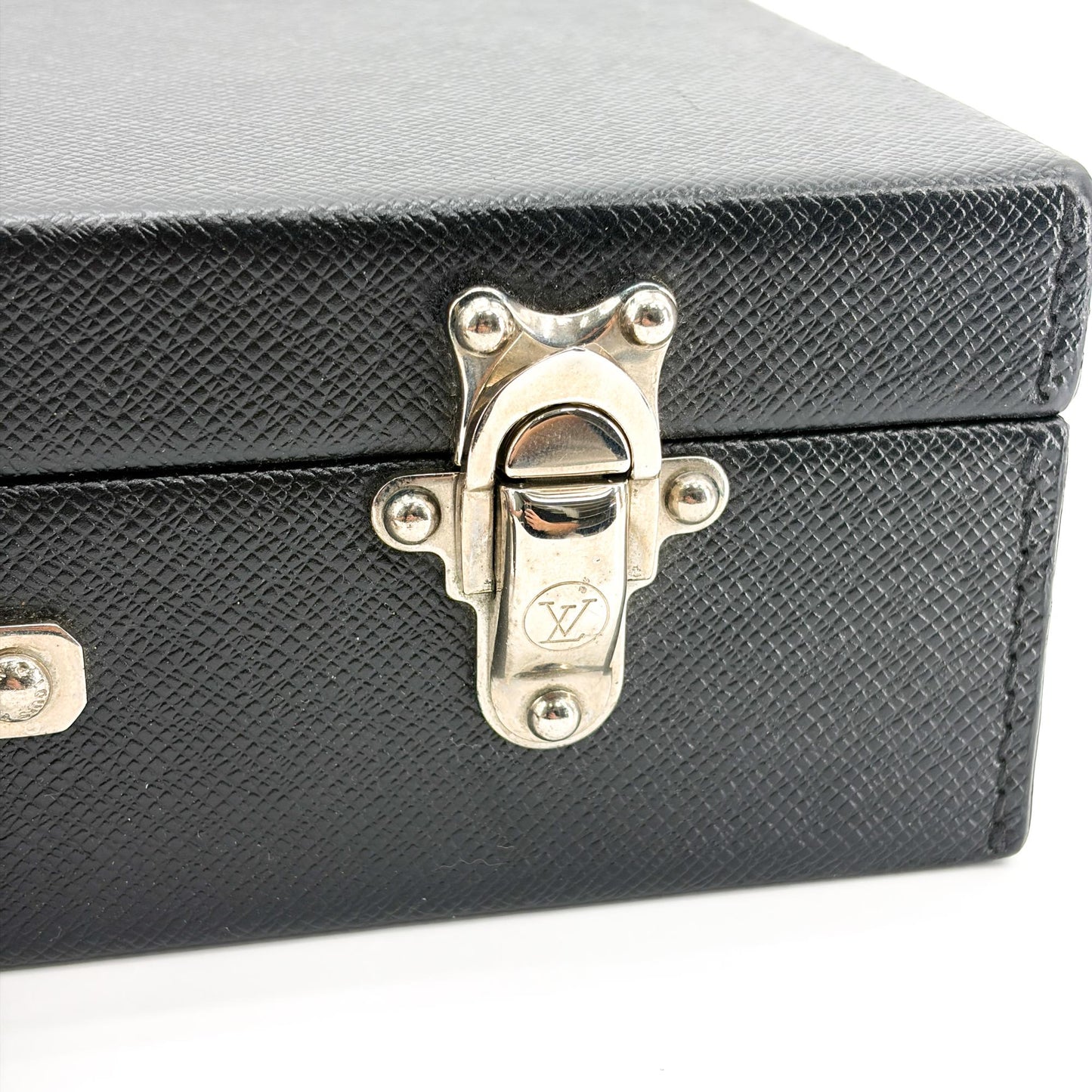 Louis Vuitton Taiga Diplomat