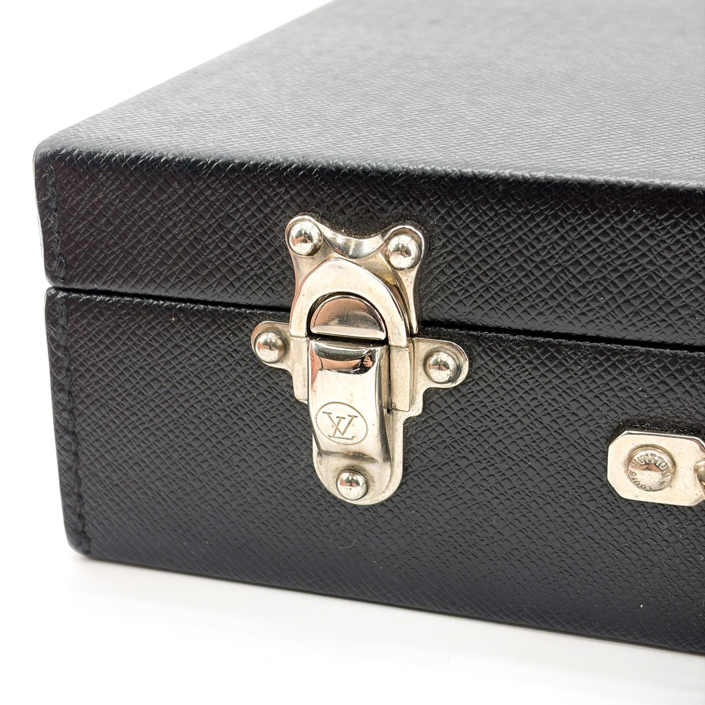 Louis Vuitton Taiga Diplomat