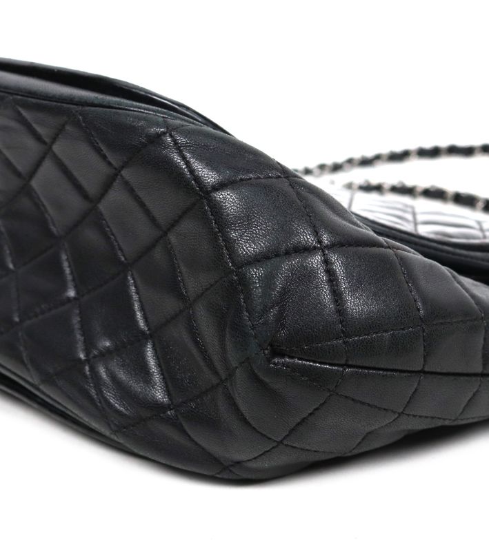 Chanel Black Patent Quilted CC Flap Chain Shoulder Bag with Flap