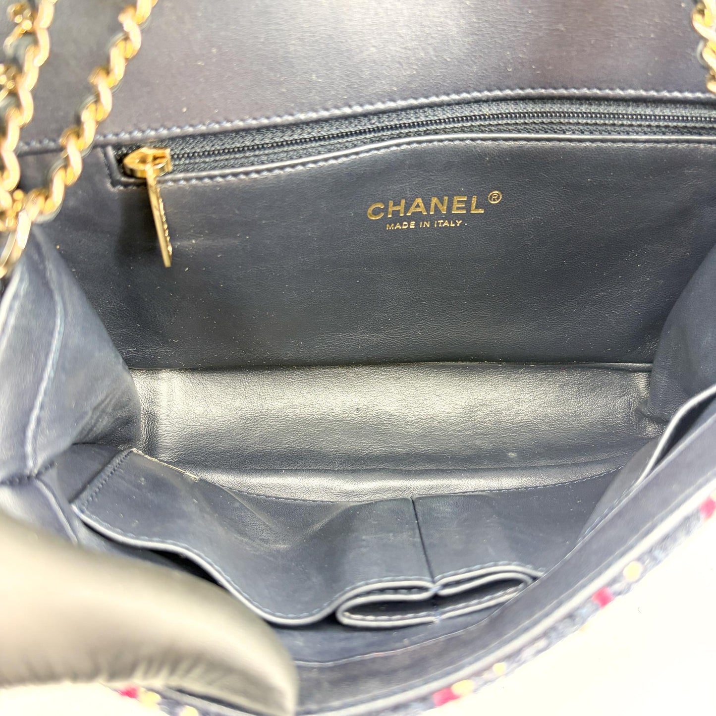Chanel CC Filigree Tweed Flap Bag Medium Black Red