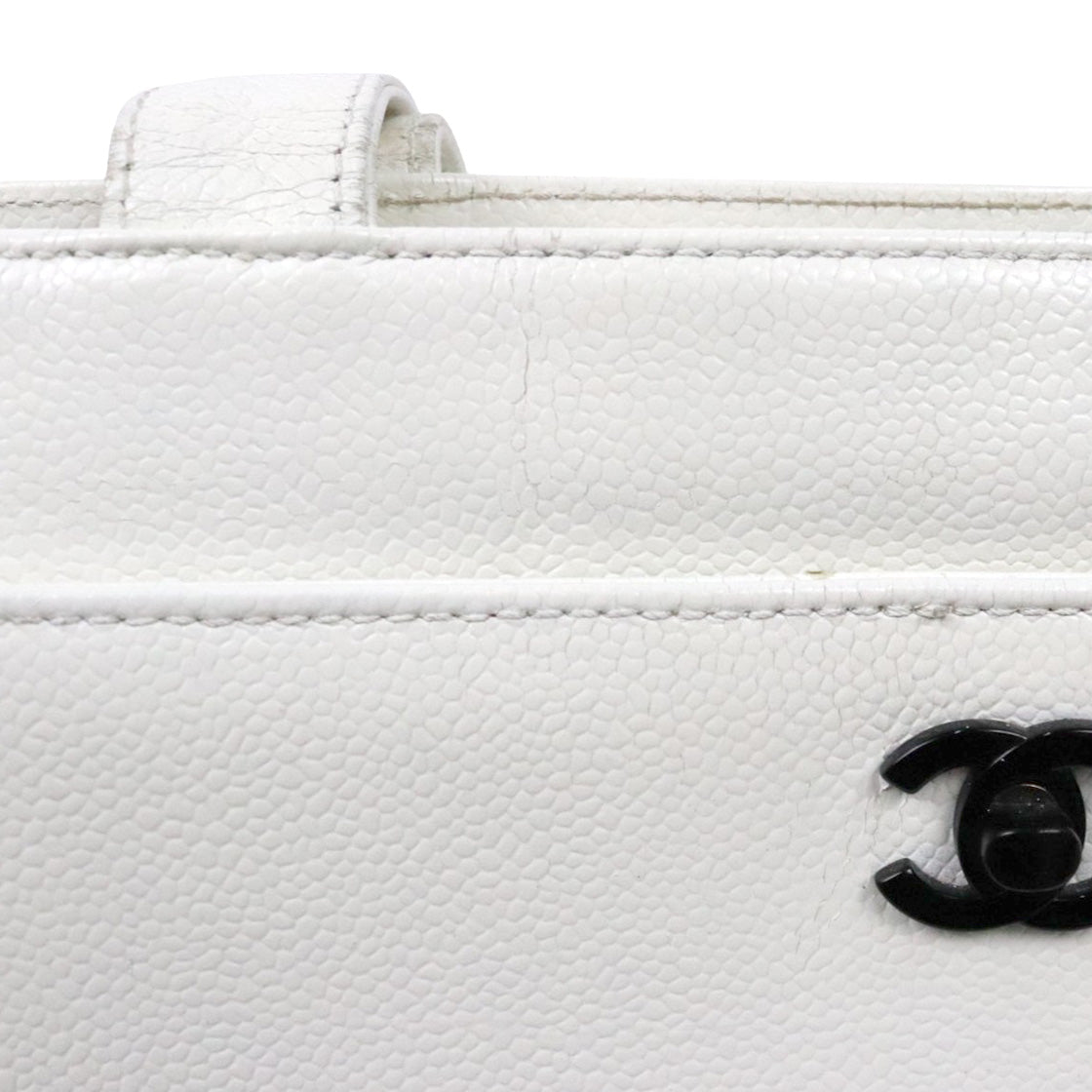 Chanel White Vintage Shoulder Bag