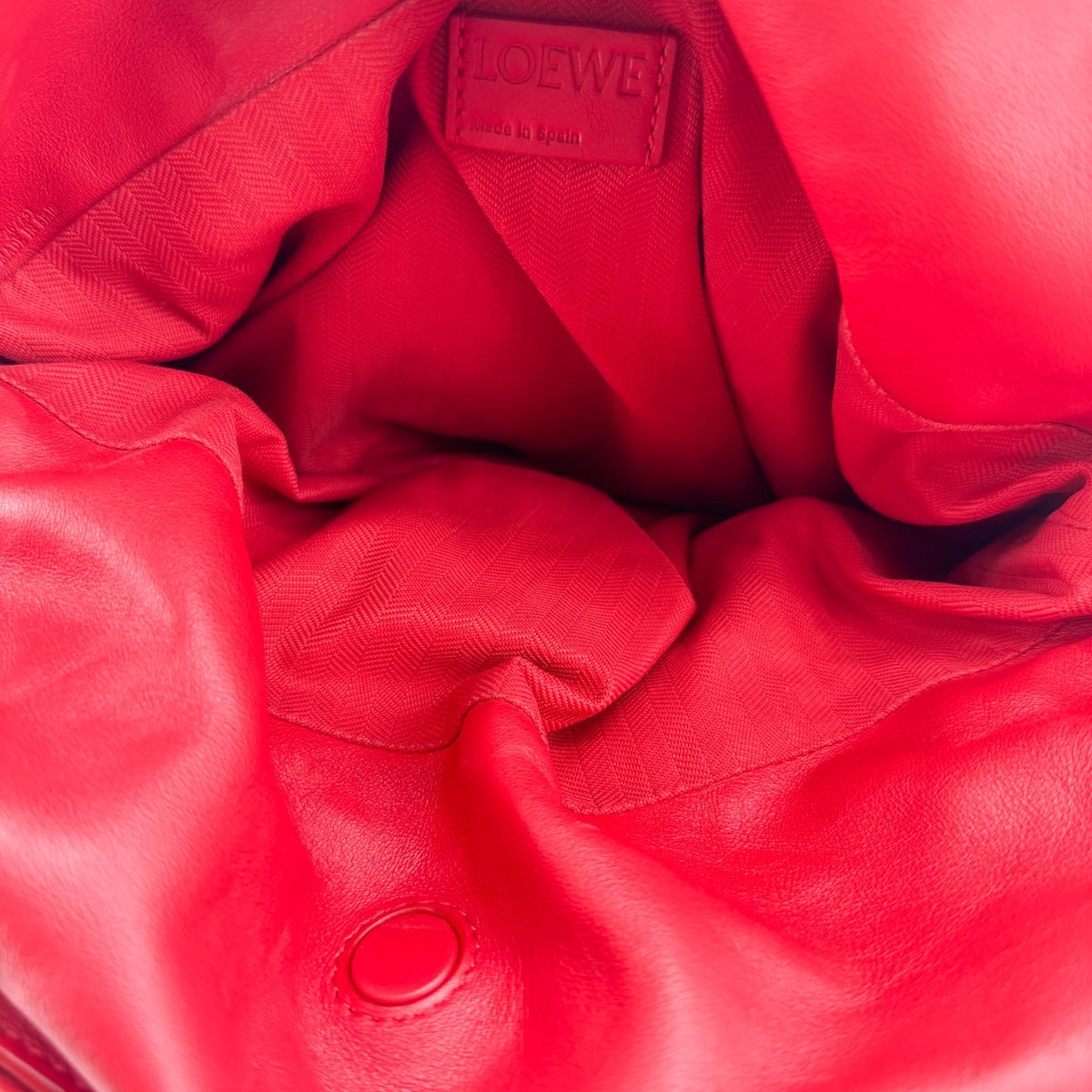 Pochette Flamenco Medium Loewe en cuir de veau Nappa rouge