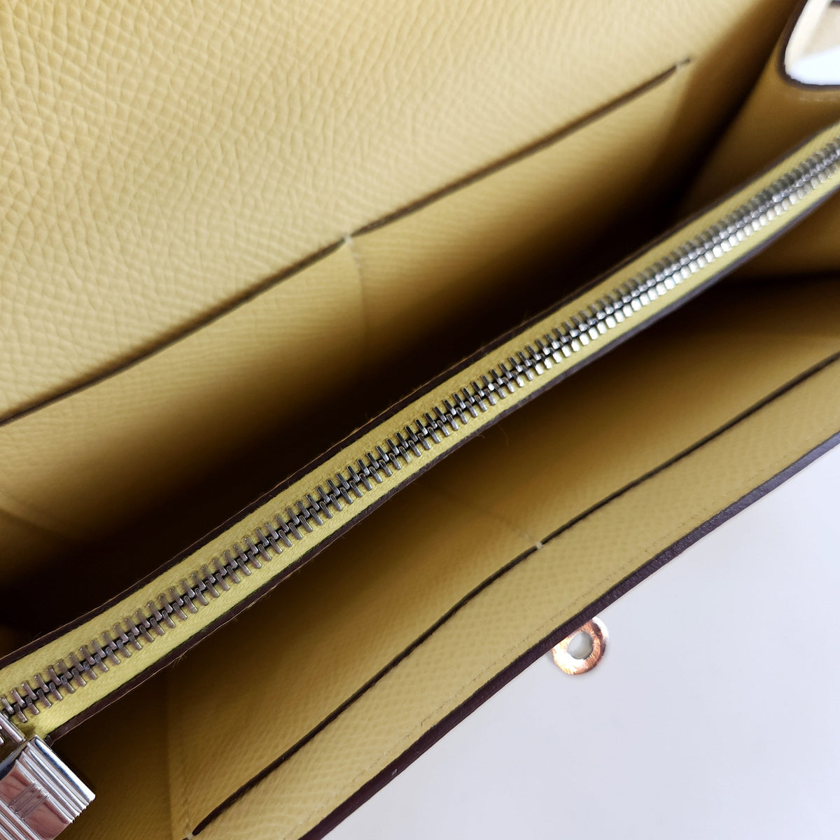 Epsom Kelly To Go Strap Wallet WOC