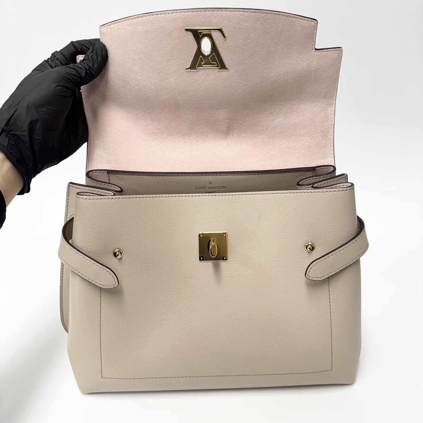 Louis Vuitton Lock Me Ever MM