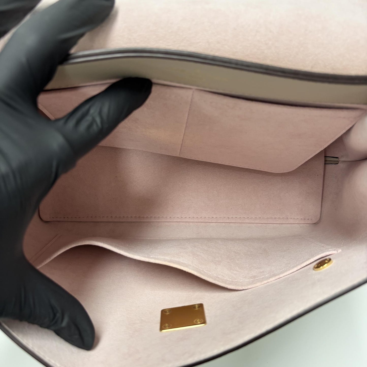 Louis Vuitton Lock Me Ever MM