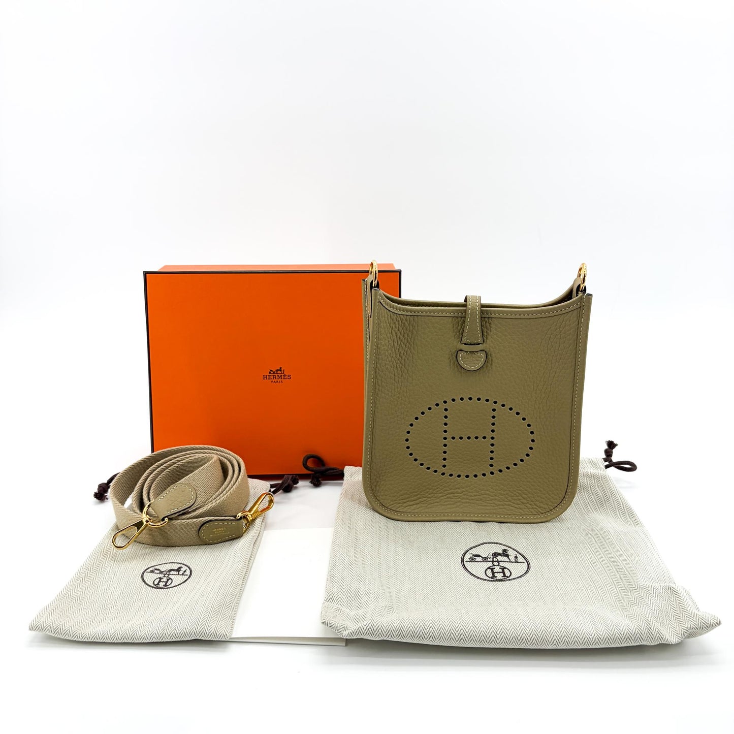 Hermès Evelyne 16 TPM Etoupe Gold Hardware
