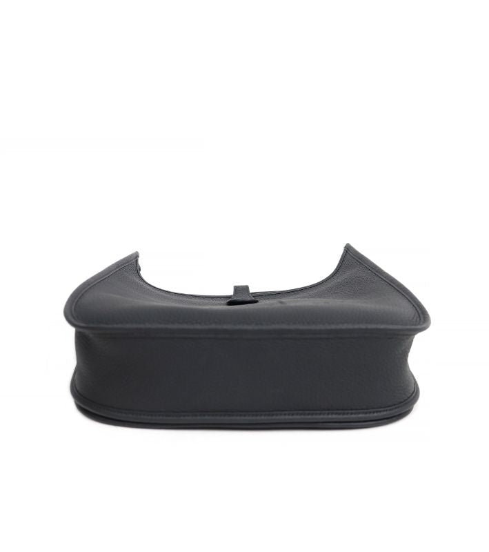 Hermès size 29 Evelyn K engraved black shoulder bag