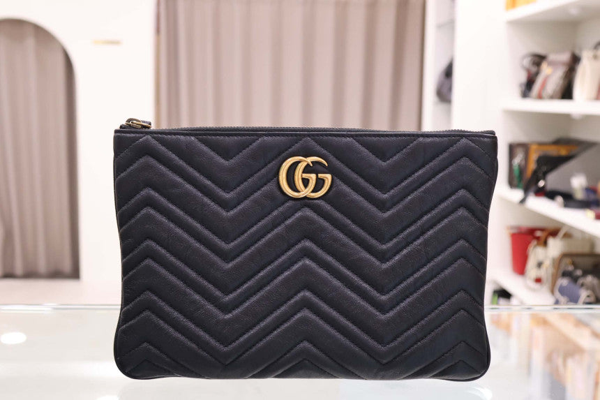 GG Marmont Leather Pouch Clutch Bag Black 525541