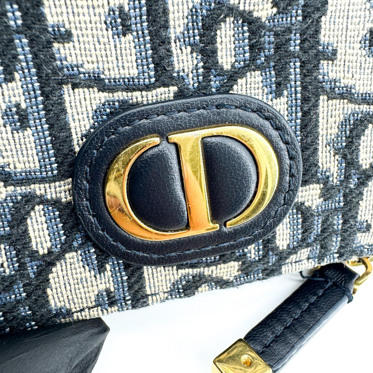 Dior 30 Montaigne Compact Wallet Blue Oblique