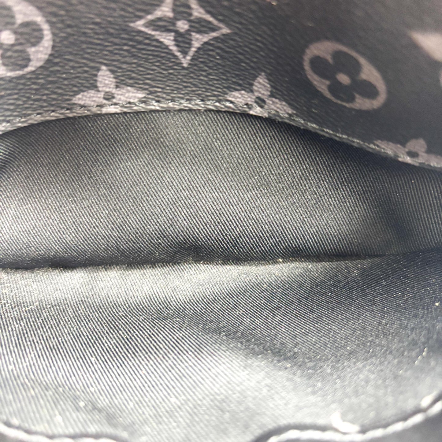 Louis Vuitton Portefeuille Gaston Pochette Monogram Eclipse