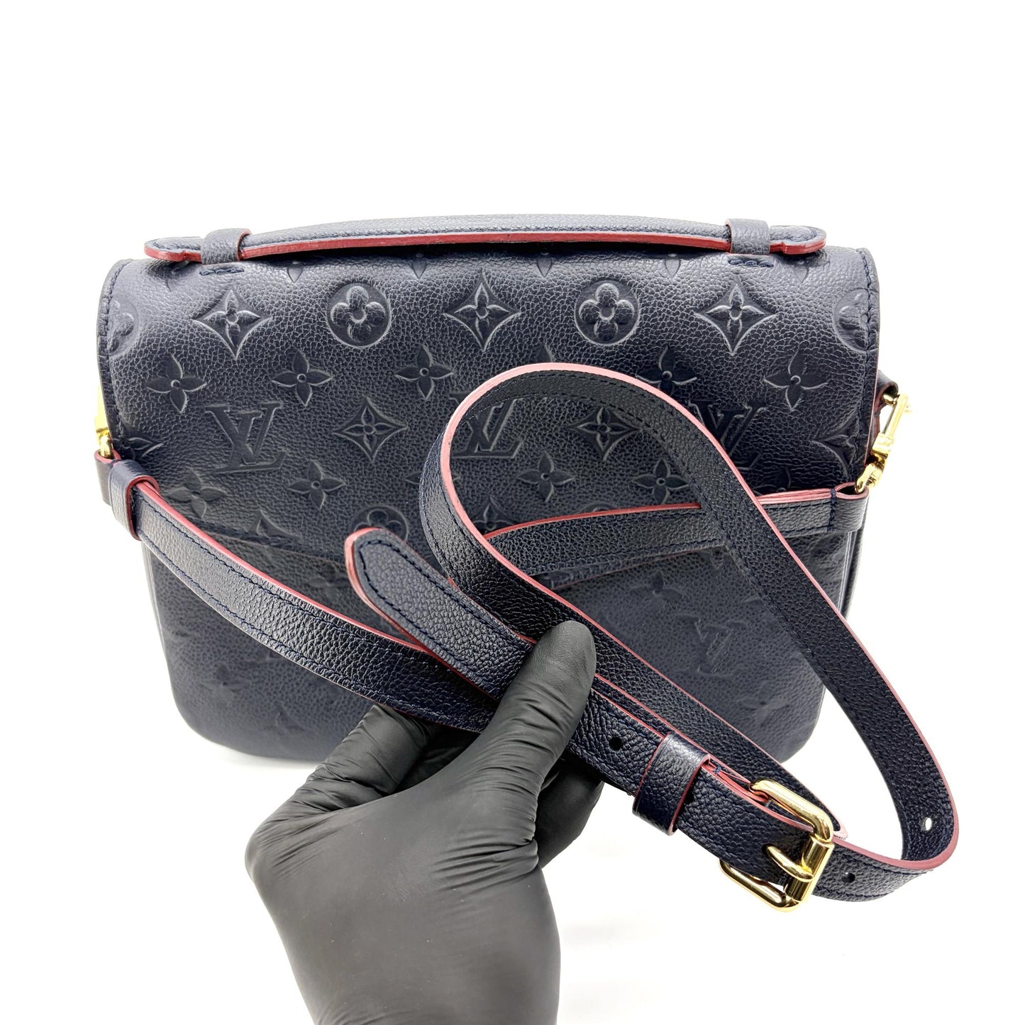 Louis Vuitton Pochette Métis Monogram Empreinte Marine Rouge