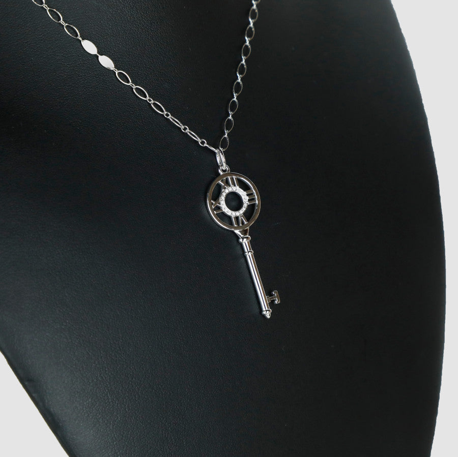 Ann Co. Atlas Diamond Key Pendant White Gold Necklace