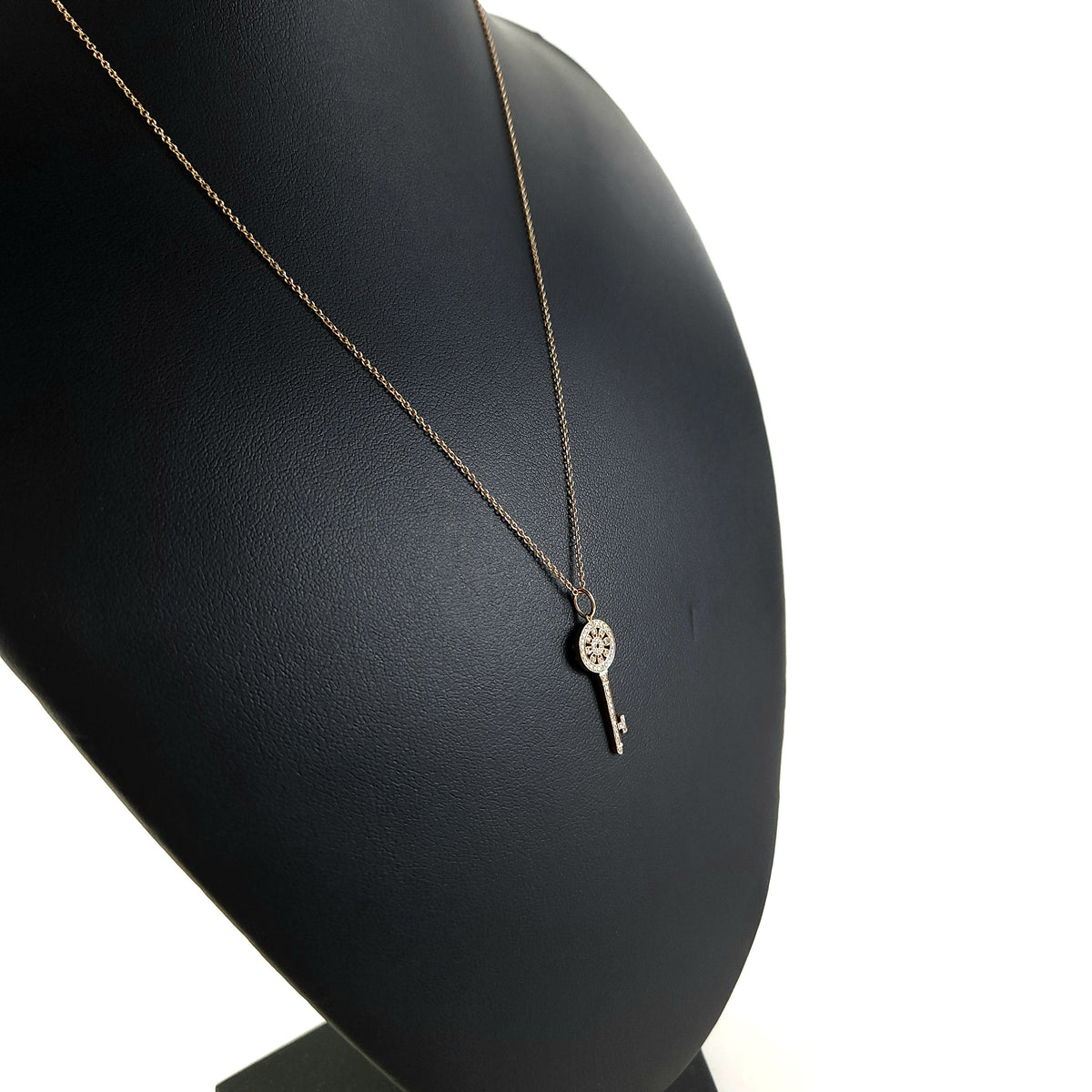 Ann Co. Petal Key Diamond Pendant Necklace