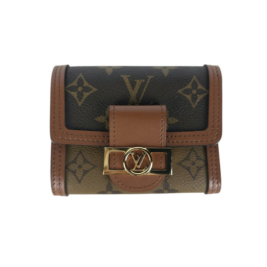 Reverse Monogram Dauphine Compact Wallet M68725