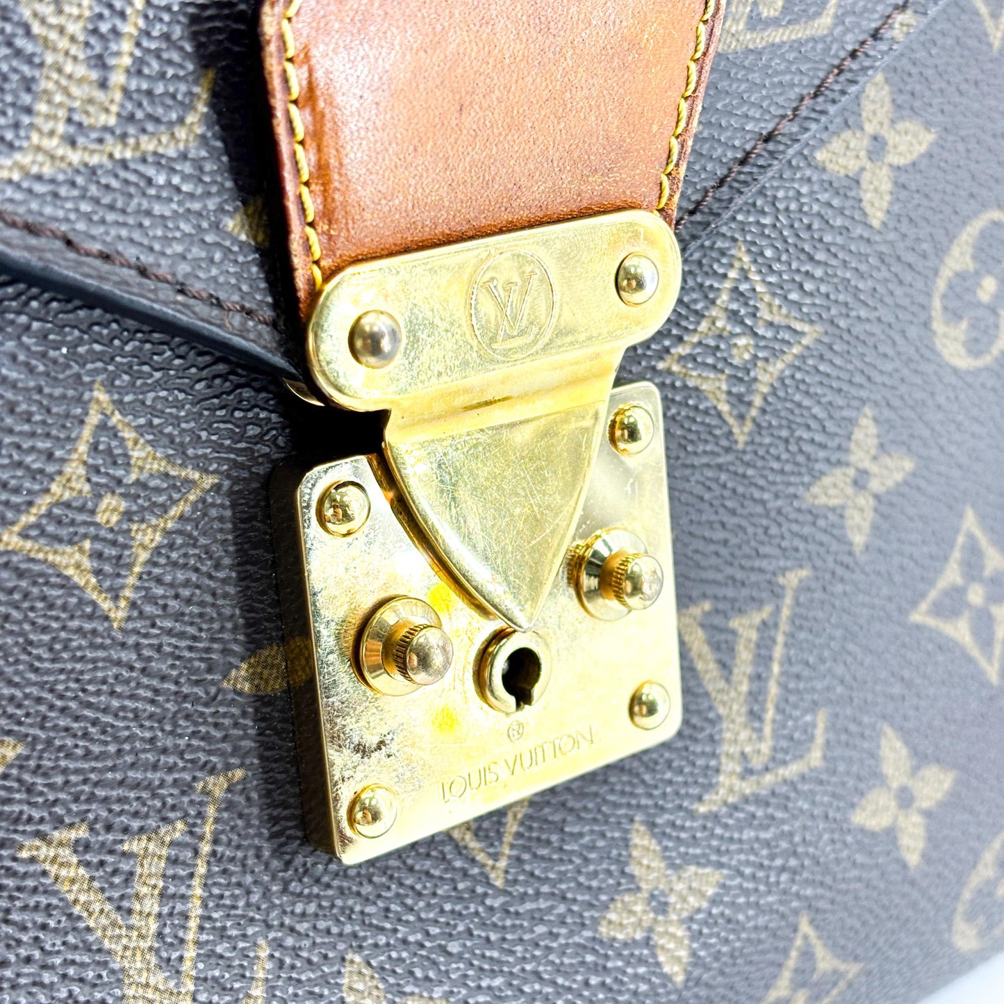 Louis Vuitton Monogram President Briefcase Brown