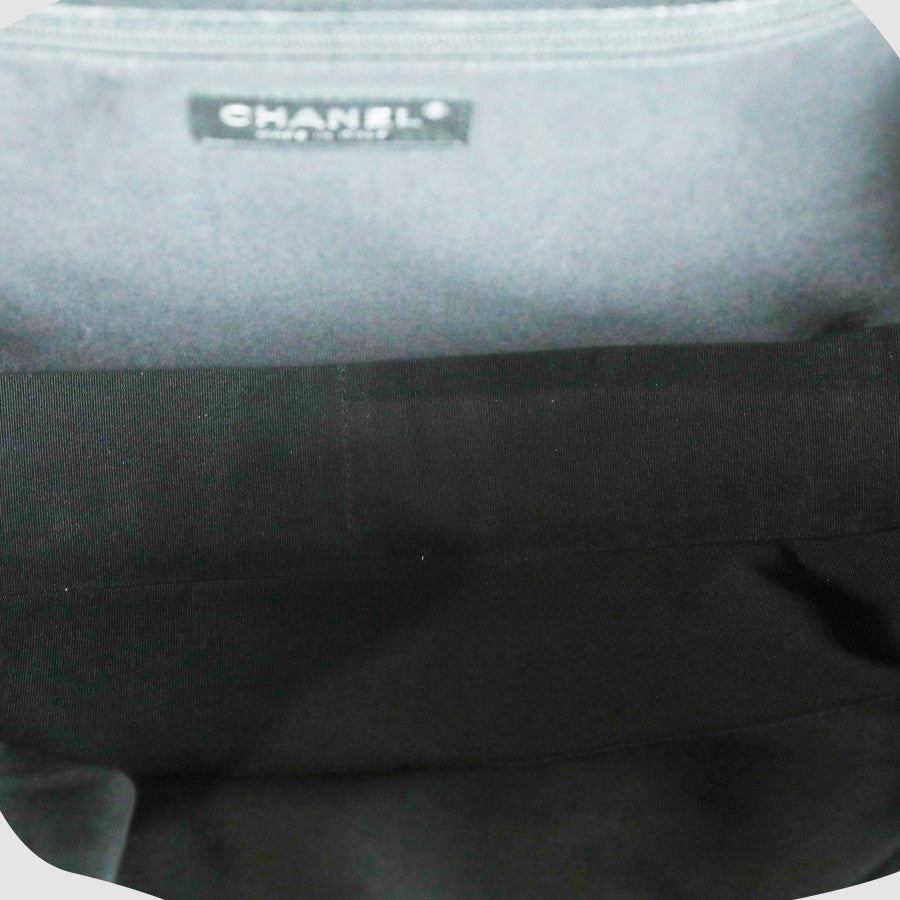 Caviar Chain Shoulder Bag A67880