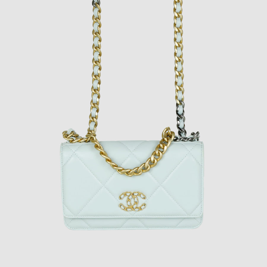 19 Chain Wallet Crossbody Bag WOC AP0957