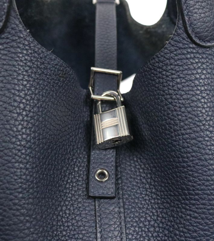 Hermès Picotan 22 Navy with Silver-Toned D-Stamp